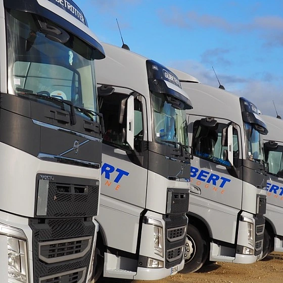 Une partie de la flotte de camions de chez Transports Lambert